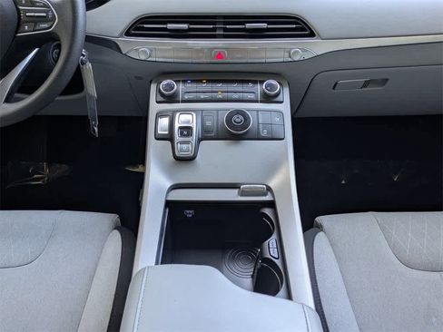 Used 2022 Hyundai Palisade SE image 23