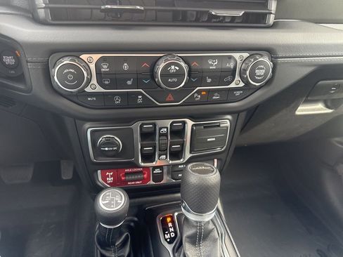 New 2026 Jeep Gladiator Mojave AWD/4WD image 18