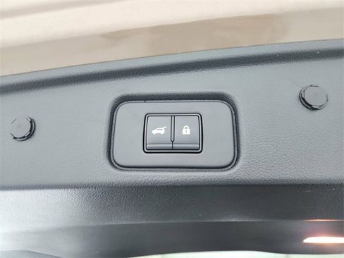 Used 2024 Nissan Pathfinder Platinum w/ Cargo Package image 46