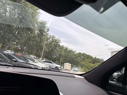 New 2026 Cadillac Vistiq Sport image 23