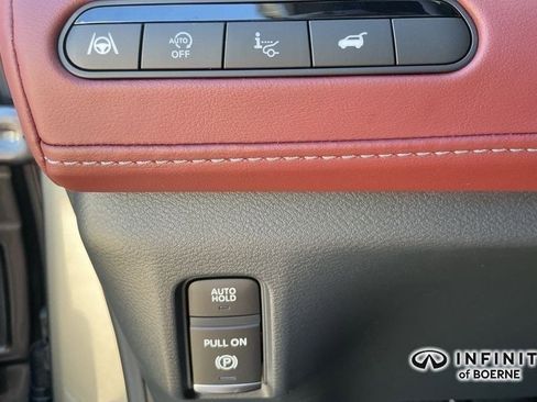 Certified 2026 INFINITI QX80 Autograph w/ Premium Cargo Package image 15