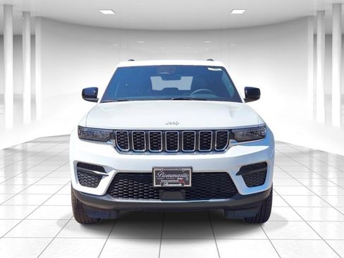 New 2026 Jeep Grand Cherokee Laredo X image 8