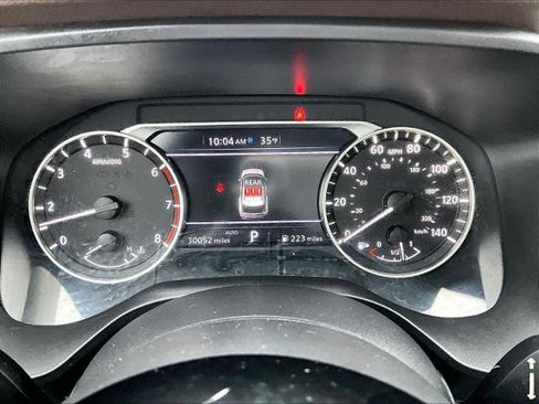 Certified 2023 Nissan Rogue SV image 24