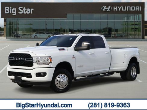 Used 2024 RAM 3500 Lone Star w/ Sport Appearance Package AWD/4WD image 1