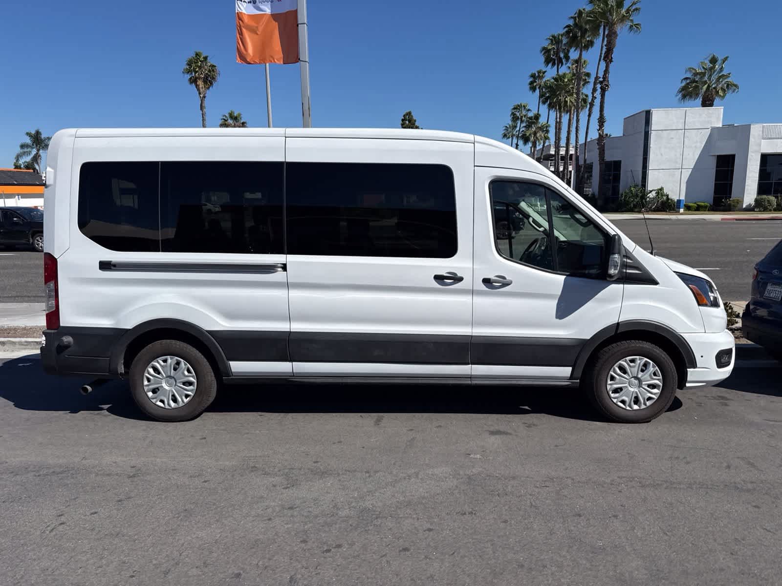 Used 2024 Ford Transit 350 XLT RWD image 5