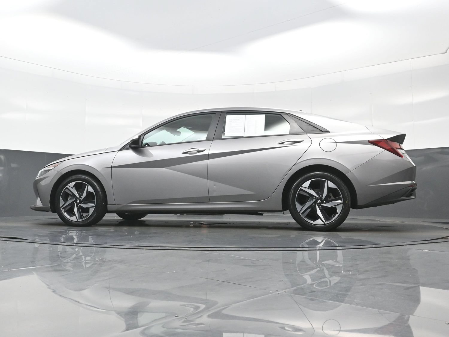 Certified 2023 Hyundai Elantra SEL w/ Convenience Package FWD image 26