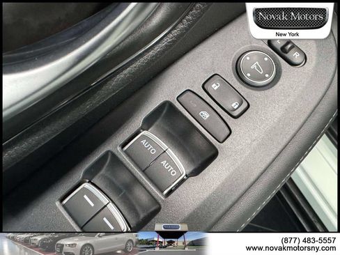 Used 2024 Honda HR-V EX-L image 17