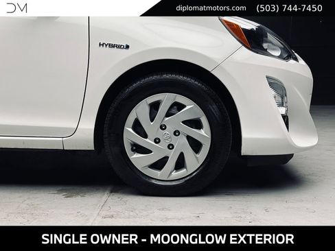 Used 2015 Toyota Prius C Two FWD image 39
