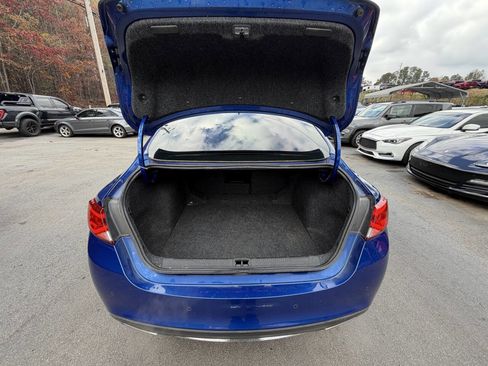 Used 2017 Chrysler 200 C w/ Premium Group image 6