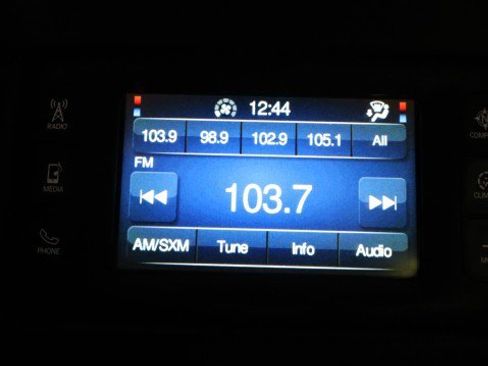 Used 2015 Chrysler 200 C w/ Premium Lighting Group FWD image 15