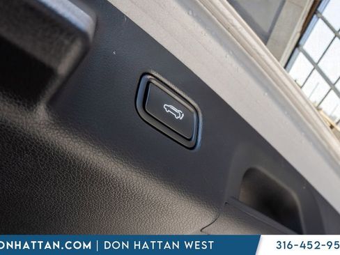 Used 2025 Hyundai Palisade SEL AWD/4WD image 32