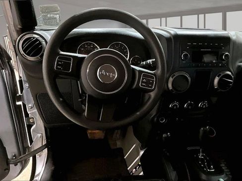Used 2015 Jeep Wrangler Unlimited Sport AWD/4WD image 5