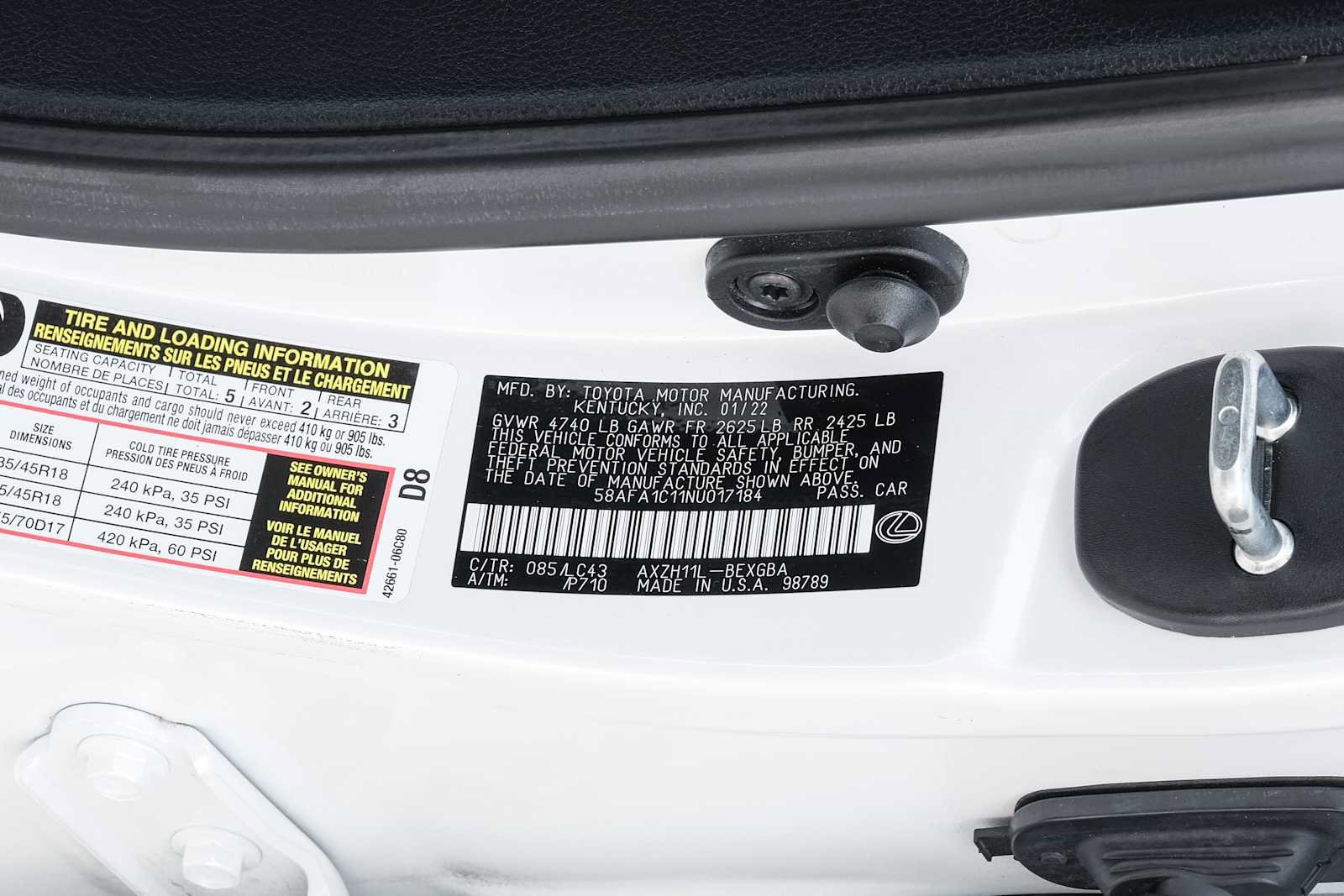 Used 2022 Lexus ES 300h Ultra Luxury w/ Accessory Package 2 FWD image 58