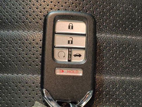 Used 2019 Honda Accord EX-L image 32