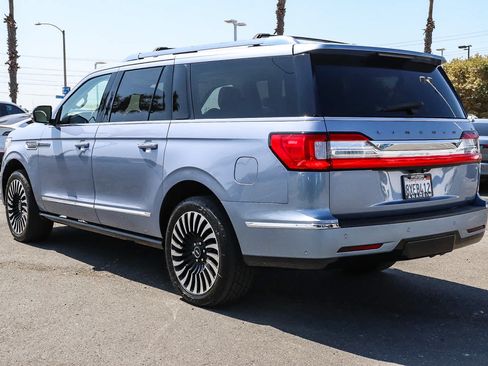Used 2021 Lincoln Navigator L Black Label w/ Cargo Convenience Package AWD/4WD image 11