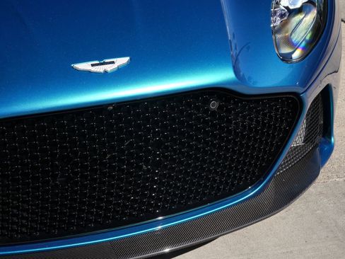 Used 2020 Aston Martin DBS Superleggera Volante RWD image 17