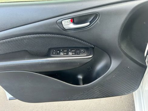 Used 2016 Dodge Dart SXT image 17