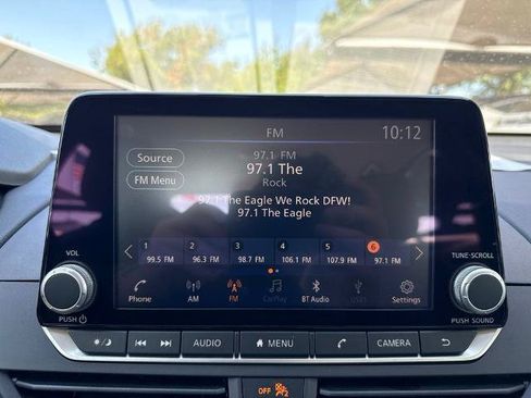Certified 2025 Nissan Altima 2.5 SV FWD image 14