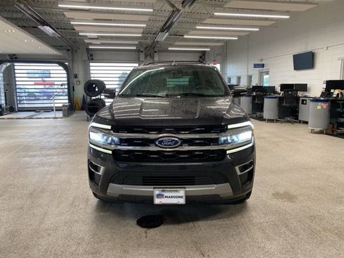 Used 2024 Ford Expedition Max Limited AWD/4WD image 2