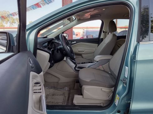 Used 2013 Ford Escape SE image 25