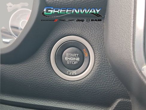 Used 2022 RAM 2500 Laramie w/ Night Edition AWD/4WD image 9