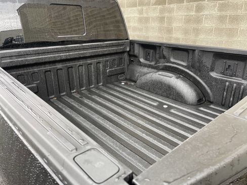 Used 2018 Ford F150 Lariat w/ Equipment Group 502A Luxury image 5