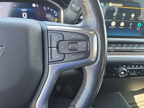 Used 2022 Chevrolet Silverado 1500 LT AWD/4WD image 18