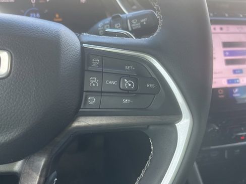 Used 2023 Jeep Grand Cherokee Limited w/ Trailer Tow Prep Group (B) image 27