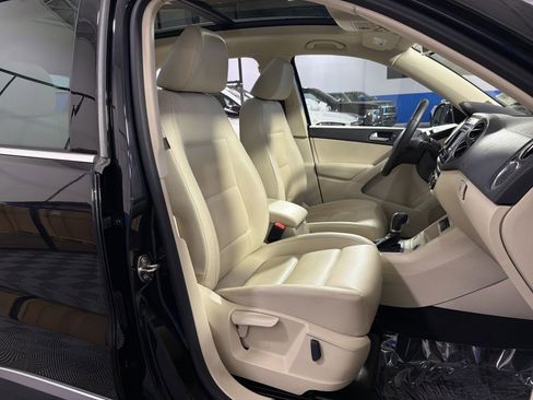 Used 2016 Volkswagen Tiguan SE image 26