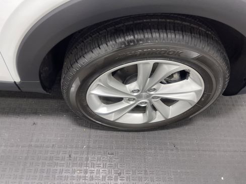 Used 2023 Buick Encore GX Preferred w/ Cold Weather Comfort Package FWD image 27