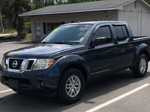 Used 2016 Nissan Frontier SV w/ SV Value Truck Package RWD image 7