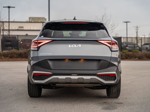 Used 2023 Kia Sportage EX image 9