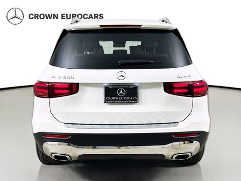 Used 2026 Mercedes-Benz GLB 250 4MATIC image 6