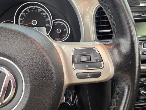 Used 2015 Volkswagen Beetle 1.8T FWD image 18
