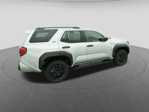 New 2026 Toyota 4Runner SR5 AWD/4WD image 10