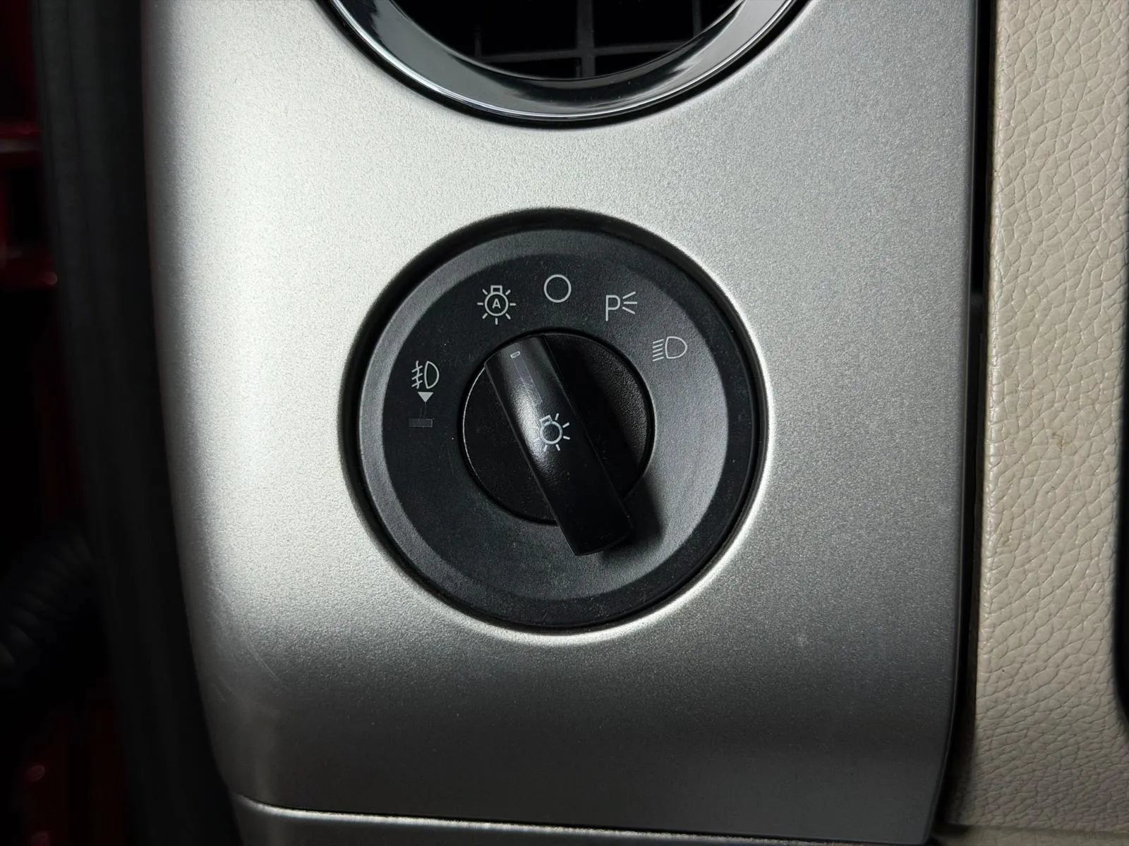 Used 2013 Ford Expedition Limited RWD image 35