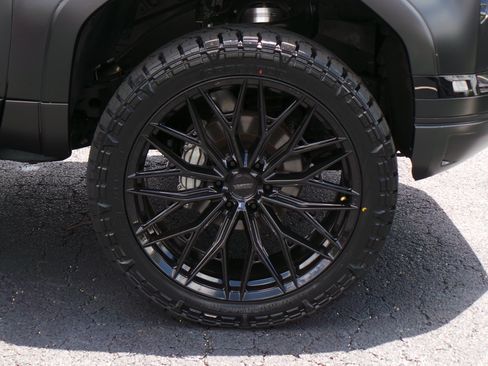 Used 2025 Lexus GX 550 w/ Cold Area Package AWD/4WD image 6