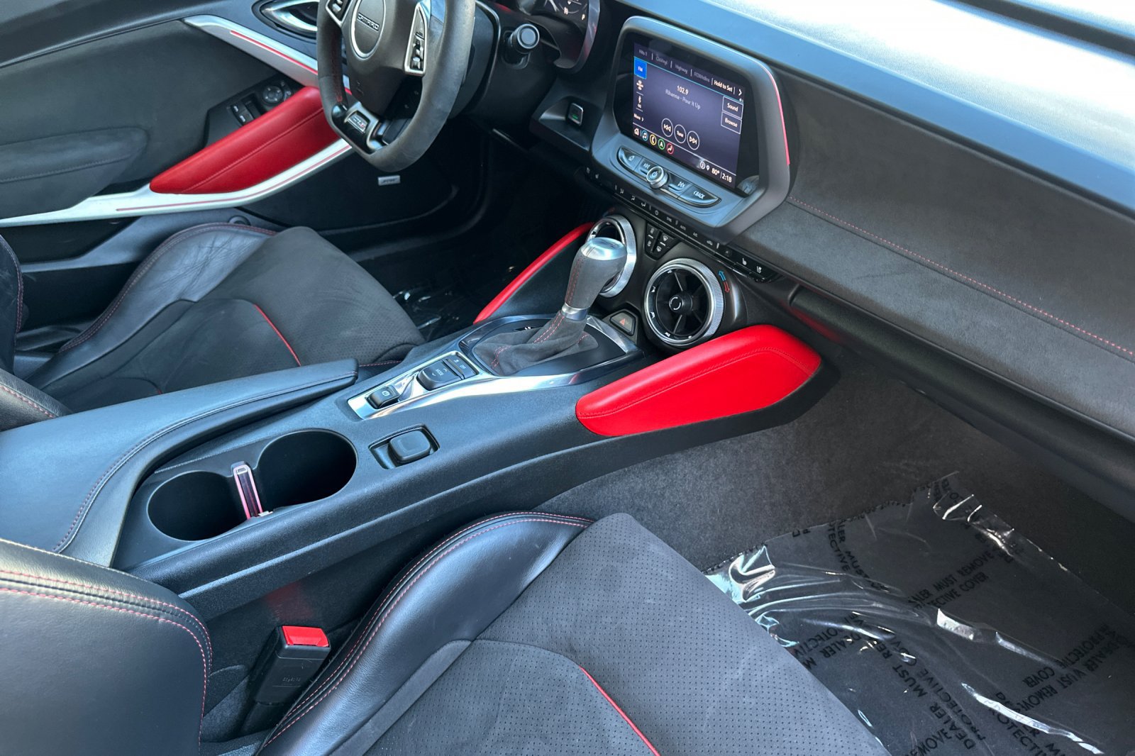 Used 2021 Chevrolet Camaro ZL1 RWD image 18