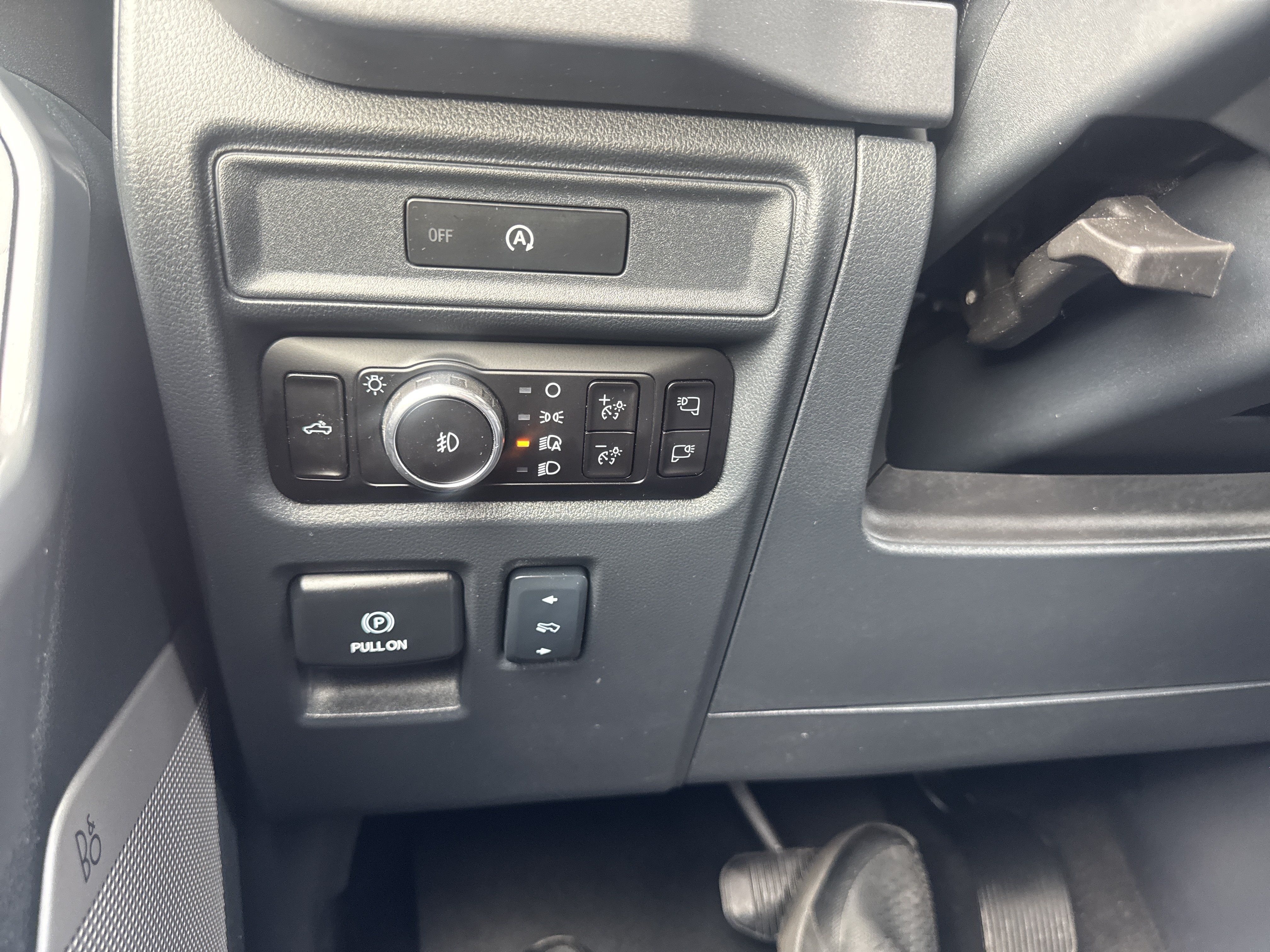 Used 2025 Ford F150 XLT w/ Equipment Group 303A High AWD/4WD image 34