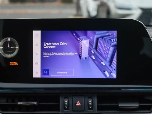 Certified 2025 Lexus ES 300h w/ Premium Package image 13