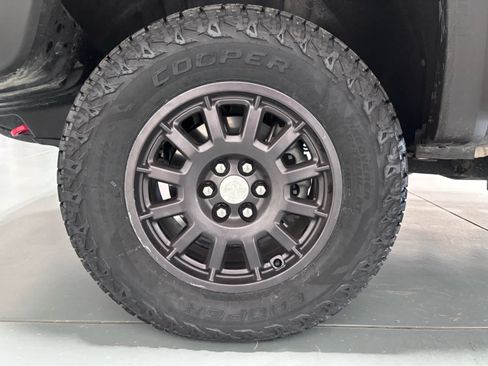 Used 2022 Chevrolet Colorado ZR2 w/ Colorado ZR2 Bison Edition AWD/4WD image 11