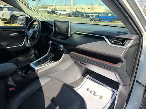 Used 2019 Toyota RAV4 Limited w/ Advanced Technology Package image 13