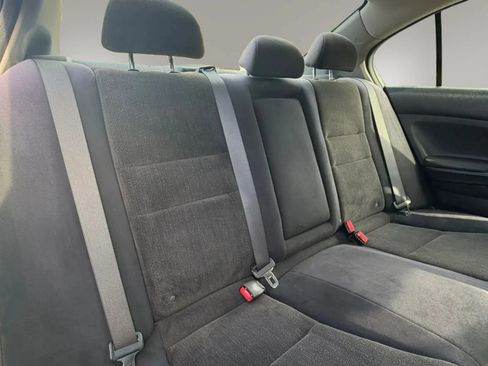 Used 2010 Honda Accord LX-P image 18