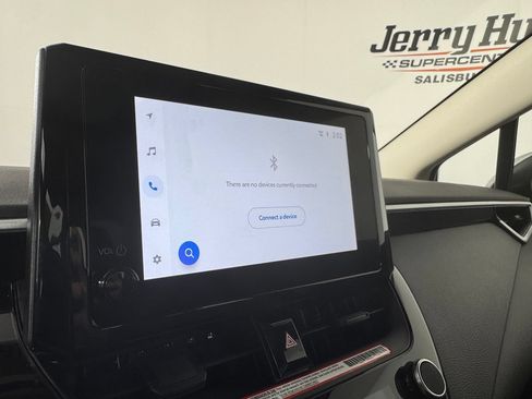 Used 2025 Toyota Corolla LE w/ Convenience Package FWD image 19