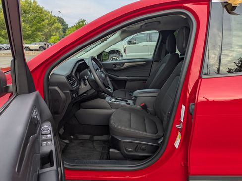 Used 2024 Ford Escape Active w/ Tech Pack #1 AWD/4WD image 12