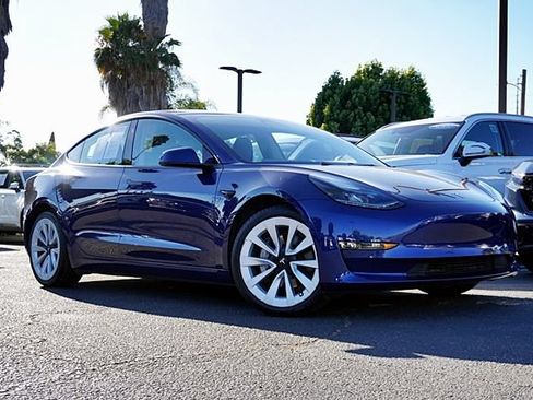 Used 2022 Tesla Model 3 Long Range AWD/4WD image 2