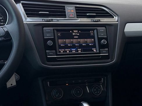 Used 2021 Volkswagen Tiguan S FWD image 13