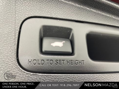 Used 2018 Honda CR-V Touring image 40