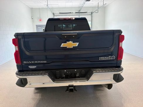 Used 2023 Chevrolet Silverado 3500 High Country w/ Z71 Off-Road Package AWD/4WD image 6