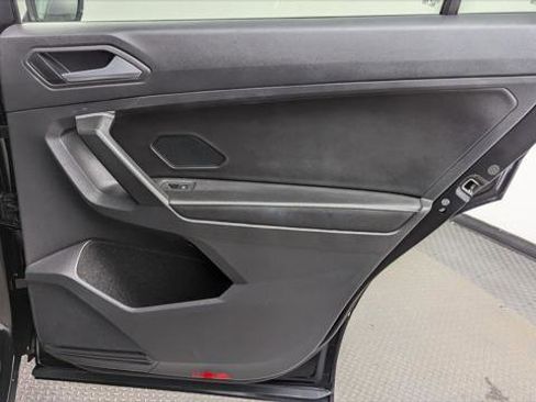 Used 2024 Volkswagen Tiguan S image 19
